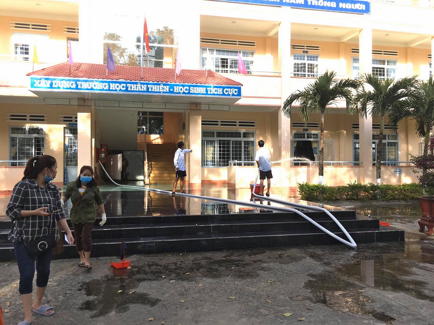 Trường Phổ thông dân tộc nội trú THCS  huyện M’Drắk tích cực phòng, chống dịch bệnh Corona